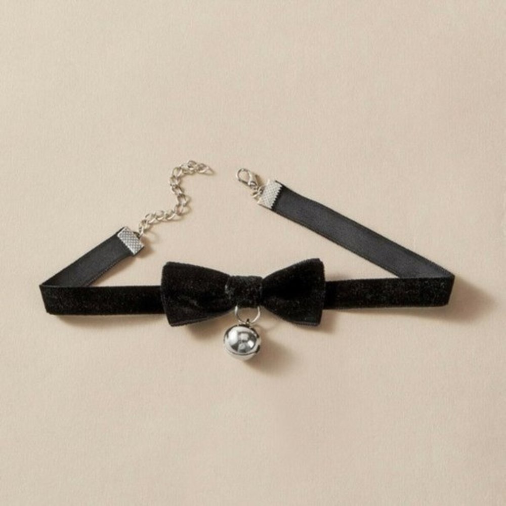 New Velvet Black Bow Lolita Kitty Bell Charm Goth - Picture 3 of 4